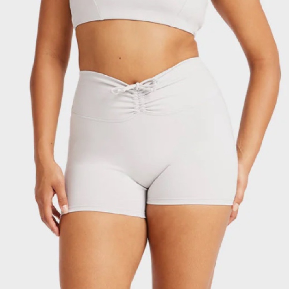 Serenity Drawstring Scrunch Shorts 4” | Light Gray